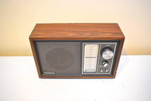 画像をギャラリービューアに読み込む, ソニーだけ！ 1975 ～ 1977 年 Sony モデル TFM-9440W AM/FM ソリッドステート トランジスタ ラジオのサウンドは素晴らしいです。