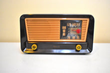 Load image into Gallery viewer, Espresso Brown Bakelite 1949 Philco Model 49-902 Vacuum Tube AM Radio Sounds Great Loud! Excellent Condition!