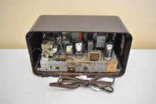 Load image into Gallery viewer, Espresso Brown Bakelite 1949 Philco Model 49-902 Vacuum Tube AM Radio Sounds Great Loud! Excellent Condition!