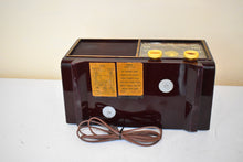 Load image into Gallery viewer, Burgundy Oxblood 1953 Philco Transitone Model 53-562 AM Vacuum Tube Radio Excellent Condition! Sounds Great!