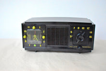 Charger l'image dans la galerie, Hornet Black Green 1953 Philco Transitone Model B710 AM Vacuum Tube Radio Rare Unique Color Combo Sounds Great!