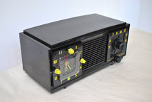 Charger l'image dans la galerie, Hornet Black Green 1953 Philco Transitone Model B710 AM Vacuum Tube Radio Rare Unique Color Combo Sounds Great!