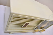 画像をギャラリービューアに読み込む, マンダリンオレンジ 1953 Philco モデル 53-562 真空管ラジオと箱 素晴らしい状態です!見た目も音も素晴らしい！