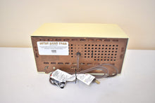 画像をギャラリービューアに読み込む, マンダリンオレンジ 1953 Philco モデル 53-562 真空管ラジオと箱 素晴らしい状態です!見た目も音も素晴らしい！