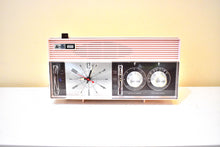 Load image into Gallery viewer, Rosata Pink and Brown Mid Century Retro Vintage 1964 Arvin Model 52R43 AM Vacuum Tube Clock Radio Rare!