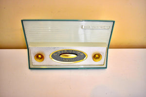 モントレー ブルー ターコイズ 1962 RCA Victor Model 1-RA-61 AM 真空管ラジオ スタイリッシュ！非常に良い状態！いいね！