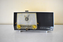 Charger l&#39;image dans la galerie, Charcoal and White 1957 RCA Model 1-C-5JE Vacuum Tube AM Radio Works Great Excellent Condition!