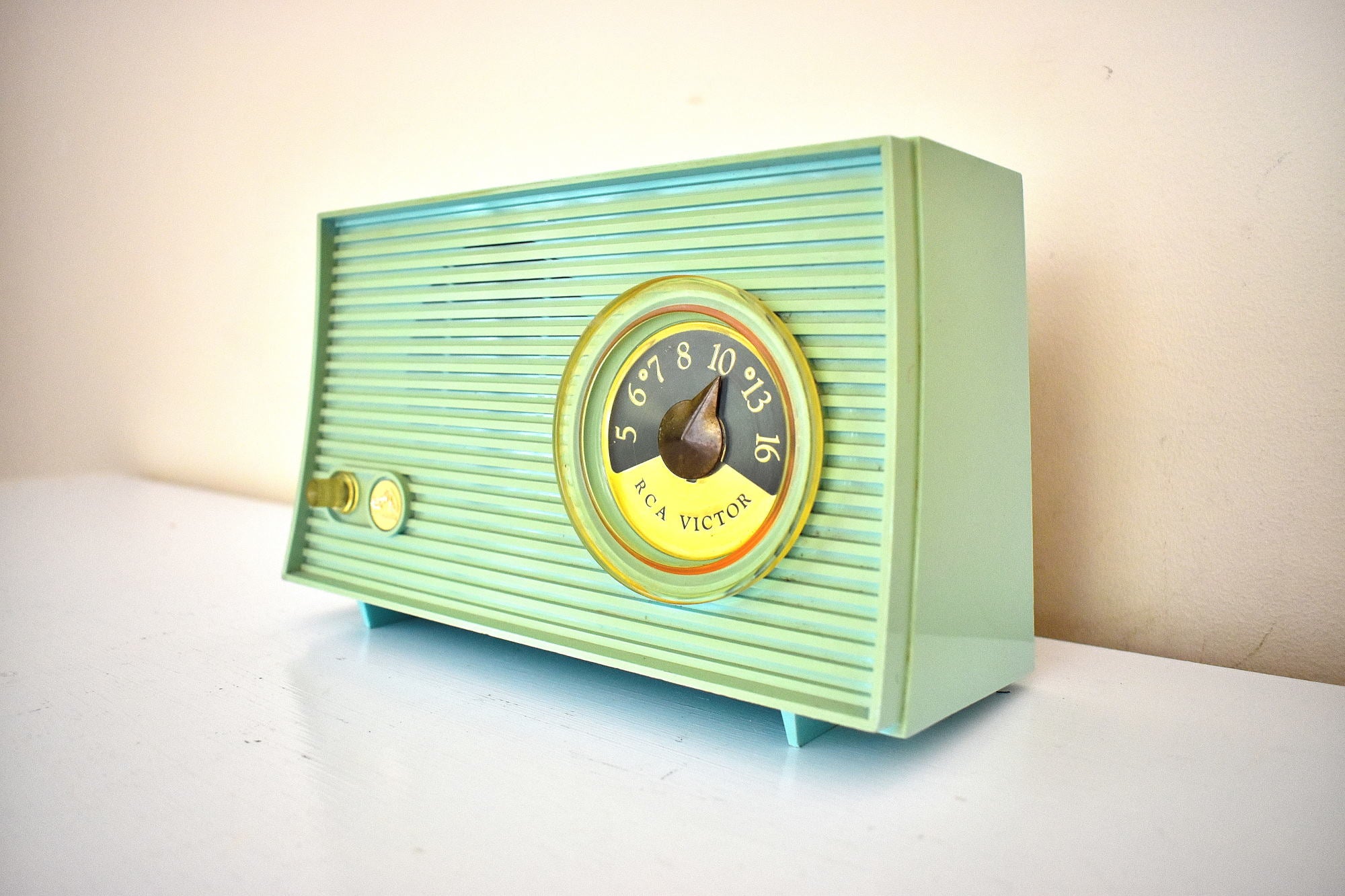 Bluetooth Ready To Go - Bungalow Green Blue Mid Century Vintage 1961 RCA Victor Model 1-RA-25 