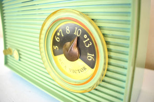 Bluetooth Ready To Go - Bungalow Green Blue Mid Century Vintage 1961 RCA Victor Model 1-RA-25 "The Hardy" Vacuum Tube Radio Sounds Great! Excellent Condition!