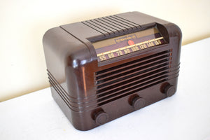 Espresso Brown Bakelite 1940 RCA Model 15X Vacuum Tube AM Radio! Sounds Great!! Excellent Condition!