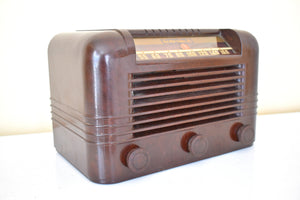 Espresso Brown Bakelite 1940 RCA Model 15X Vacuum Tube AM Radio! Sounds Great!! Excellent Condition!