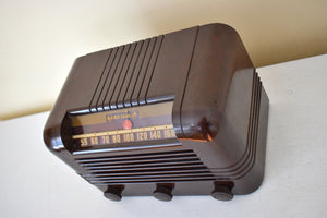 Espresso Brown Bakelite 1940 RCA Model 15X Vacuum Tube AM Radio! Sounds Great!! Excellent Condition!