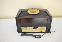 Load image into Gallery viewer, Umber Brown Bakelite 1948 RCA Victor Model 8-X-541 Vacuum Tube AM Radio Sounds Great Popular Bakelite!