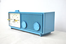 Charger l'image dans la galerie, Newport Blue 1968 RCA Model RLD-21A Solid State AM Clock Radio Sounds Great! Excellent Condition!