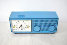 Charger l'image dans la galerie, Newport Blue 1968 RCA Model RLD-21A Solid State AM Clock Radio Sounds Great! Excellent Condition!