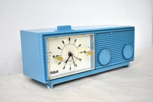 Charger l'image dans la galerie, Newport Blue 1968 RCA Model RLD-21A Solid State AM Clock Radio Sounds Great! Excellent Condition!