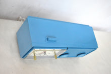 Charger l'image dans la galerie, Newport Blue 1968 RCA Model RLD-21A Solid State AM Clock Radio Sounds Great! Excellent Condition!