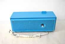 Charger l'image dans la galerie, Newport Blue 1968 RCA Model RLD-21A Solid State AM Clock Radio Sounds Great! Excellent Condition!