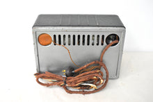 Load image into Gallery viewer, Art Deco Steel 1934 RCA Victor Model 102 Vacuum Tube AM Radio Excellent Condition! Works!