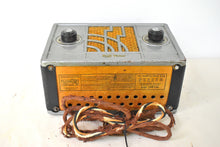 Load image into Gallery viewer, Art Deco Steel 1934 RCA Victor Model 102 Vacuum Tube AM Radio Excellent Condition! Works!