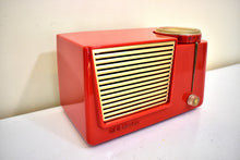 Charger l&#39;image dans la galerie, Cubist Red 1954 RCA Victor Model 6-X-8B AM Vacuum Tube Radio Looks Great Sounds Marvelous! Excellent Plus Condition!