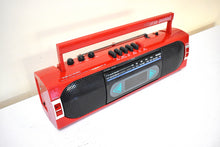 画像をギャラリービューアに読み込む, Red 80s Realistic Sound Model SCR-35 AM FM Cassette Stereo Mini Boombox Radio! Sounds Great Excellent Condition!