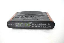 Charger l'image dans la galerie, Wood Grain 1980s 90s Sony Model ICF-C430 Dream Machine AM FM Digital Alarm Clock Radio! Excellent Condition!