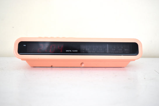 Flamingo Pink 1980s Sharp Model FX-C11P AM FM Digital Alarm Clock Radi ...