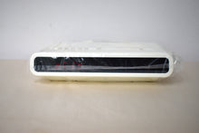 画像をギャラリービューアに読み込む, Polar White 1980s Sharp Model FX-C11 (W) AM FM Digital Alarm Clock Radio! New Old Stock! Original Box Factory Sealed!!