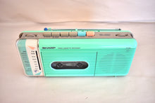 画像をギャラリービューアに読み込む, Surf Green Sharp Model QT5(G) AM FM Cassette Player Radio! Sounds Great Excellent Condition!