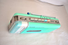画像をギャラリービューアに読み込む, Surf Green Sharp Model QT5(G) AM FM Cassette Player Radio! Sounds Great Excellent Condition!