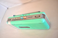 画像をギャラリービューアに読み込む, Surf Green Sharp Model QT5(G) AM FM Cassette Player Radio! Sounds Great Excellent Condition!