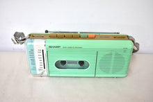 画像をギャラリービューアに読み込む, Surf Green Sharp Model QT5(G) AM FM Cassette Player Radio! Sounds Great Excellent Condition!