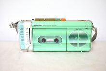 画像をギャラリービューアに読み込む, Surf Green Sharp Model QT5(G) AM FM Cassette Player Radio! Sounds Great Excellent Condition!