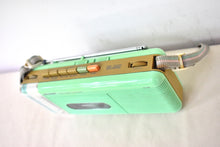 画像をギャラリービューアに読み込む, Surf Green Sharp Model QT5(G) AM FM Cassette Player Radio! Sounds Great Excellent Condition!