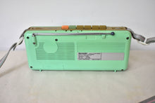 画像をギャラリービューアに読み込む, Surf Green Sharp Model QT5(G) AM FM Cassette Player Radio! Sounds Great Excellent Condition!