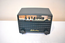 Charger l&#39;image dans la galerie, Bluetooth Ready To Go - Forest Green 1953 Silvertone Model 2006 Vacuum Tube Radio Looks and Sounds Great! Excellent Condition!
