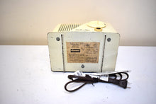 画像をギャラリービューアに読み込む, アンバーブラウン ベークライト 1948 RCA Victor Model 8-X-541 真空管AMラジオサウンド 大好評ベークライト！