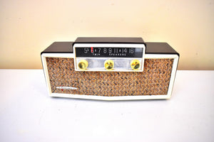 Chocolate Brown 1959 Silvertone Model 9007 Vacuum Tube AM Radio Sounds Terrific! Excellent Condition!
