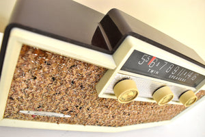 Chocolate Brown 1959 Silvertone Model 9007 Vacuum Tube AM Clock Radio Sounds Terrific! Excellent Condition!