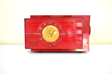 Charger l&#39;image dans la galerie, Torch Red 1954 Sonora Model 633 AM Vacuum Tube Radio Rare Color! Cute Old Girl!