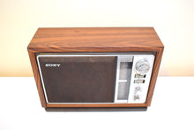 画像をギャラリービューアに読み込む, ソニーだけ！ 1975 ～ 1977 年 Sony モデル TFM-9440W AM/FM ソリッドステート トランジスタ ラジオのサウンドは素晴らしいです。