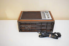 画像をギャラリービューアに読み込む, ソニーだけ！ 1975 ～ 1977 年 Sony モデル TFM-9440W AM/FM ソリッドステート トランジスタ ラジオのサウンドは素晴らしいです。