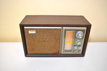 画像をギャラリービューアに読み込む, ソニーだけ！ 1975 ～ 1977 年 Sony モデル TFM-9440W AM/FM ソリッドステート トランジスタ ラジオのサウンドは素晴らしいです。