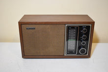 Charger l&#39;image dans la galerie, Sony Only! 1975-1977 Sony Model TFM-9440W AM/FM Solid State Transistor Radio Sounds Great!