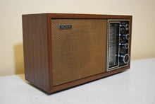 Charger l&#39;image dans la galerie, Sony Only! 1975-1977 Sony Model TFM-9440W AM/FM Solid State Transistor Radio Sounds Great!