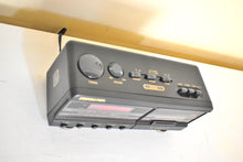 Load image into Gallery viewer, Matte Black Soundesign Model 3827 BLK AM FM Digital Alarm Clock Radio! Excellent Condition!