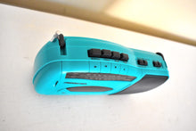 画像をギャラリービューアに読み込む, Seafoam Turquoise Soundesign Model 4615TL AM FM Cassette Radio! Sounds Great Excellent Condition! Everything Works!
