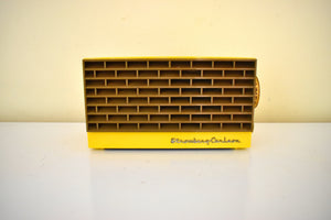 Banana Yellow 1954 Stromberg Carlson Model T4 AM Vacuum Tube Radio Rare Model! Rare Color!