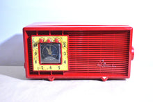 Charger l'image dans la galerie, Cardinal Red 1955 Sylvania Model 5484 Vacuum Tube Radio Sounds Great Excellent Condition!